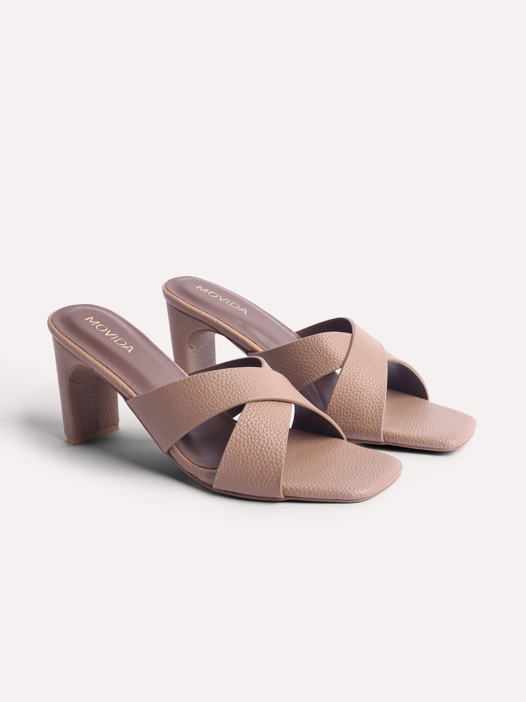  Product ecommerce photoshoot Footwear Heels